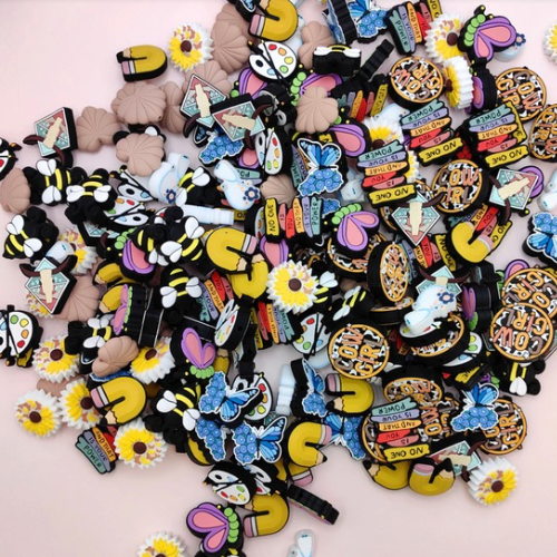 LATE NIGHT LIVE - 100pcs RANDOM MIX FOCALS